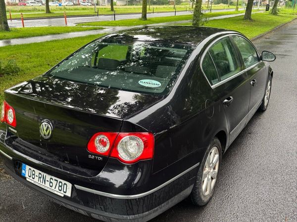 Volkswagen Passat Saloon, Diesel, 2008, Black