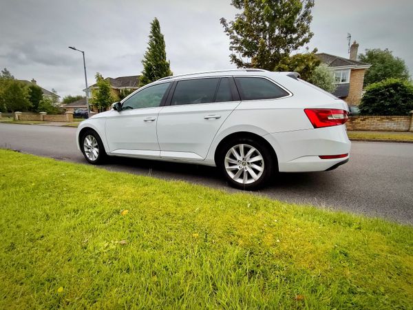 Skoda Superb Estate, Diesel, 2016, White