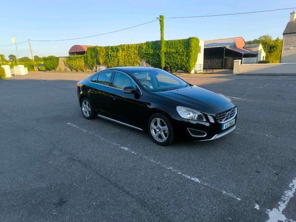 Volvo S60 Saloon, Diesel, 2011, Black