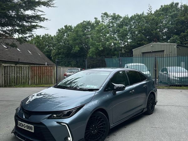 Toyota Corolla Saloon, Petrol Hybrid, 2020, Grey
