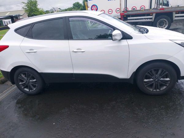 Hyundai ix35 SUV, Diesel, 2015, White
