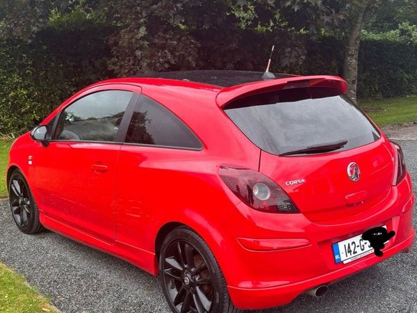 Vauxhall Corsa Hatchback, Petrol, 2014, Red