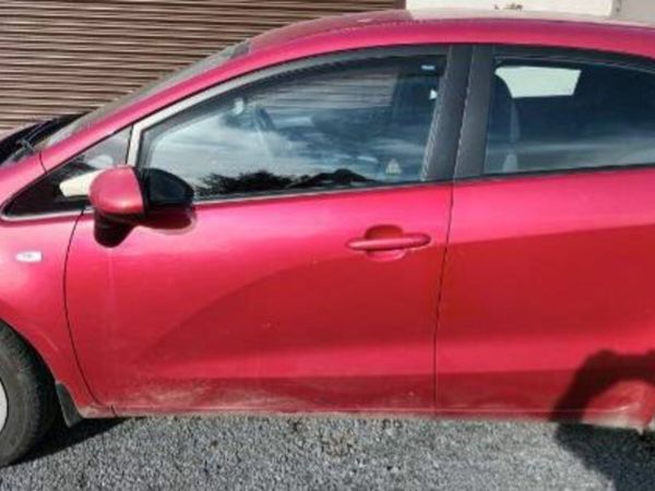 Kia Rio Hatchback, Petrol, 2012, Red