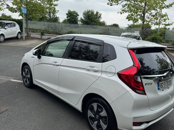 Honda Fit Hatchback, Petrol Hybrid, 2018, White