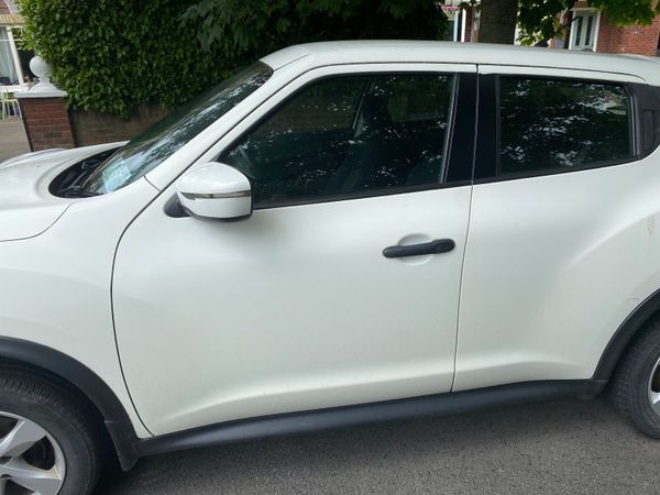 Nissan Juke SUV, Petrol, 2014, White