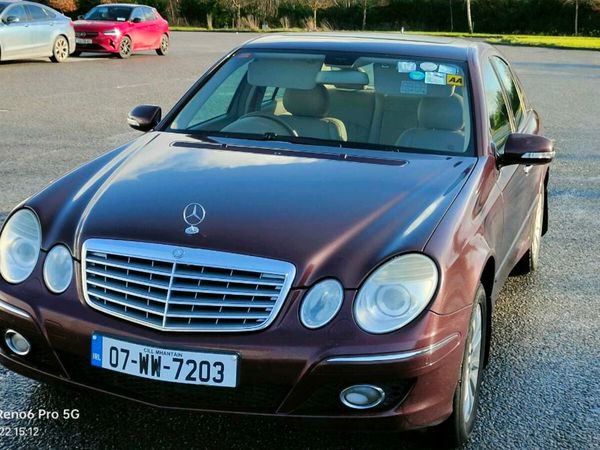 Mercedes-Benz E-Class Saloon, Diesel, 2007, Red