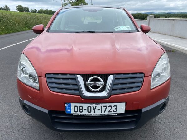 Nissan Qashqai Hatchback, Petrol, 2008, Red