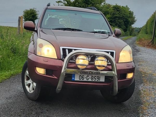 Toyota Land Cruiser SUV, Diesel, 2006, Red