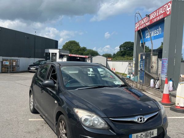 Hyundai i30 Hatchback, Diesel, 2011, Black
