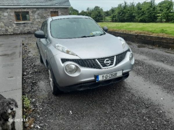 Nissan Juke SUV, Petrol, 2011, Silver