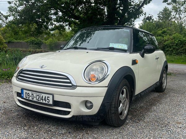 Mini Cooper Hatchback, Diesel, 2009, White