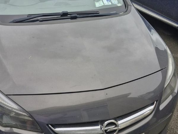 Opel Astra Saloon, Diesel, 2013, Grey