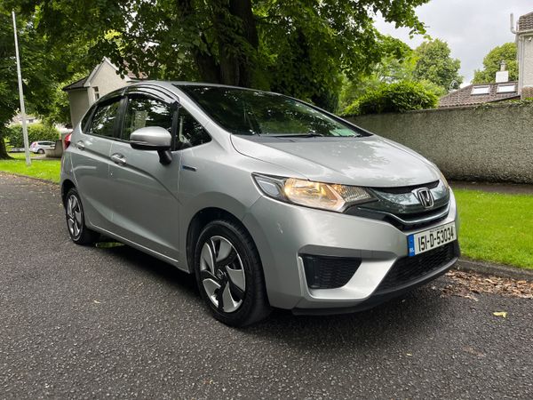 Honda Fit Hatchback, Petrol Hybrid, 2015, Silver