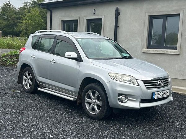 Toyota RAV4 SUV, Diesel, 2012, Silver