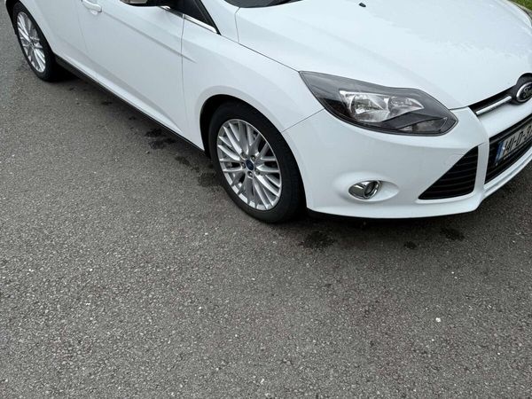 Ford Focus Hatchback, Diesel, 2014, White