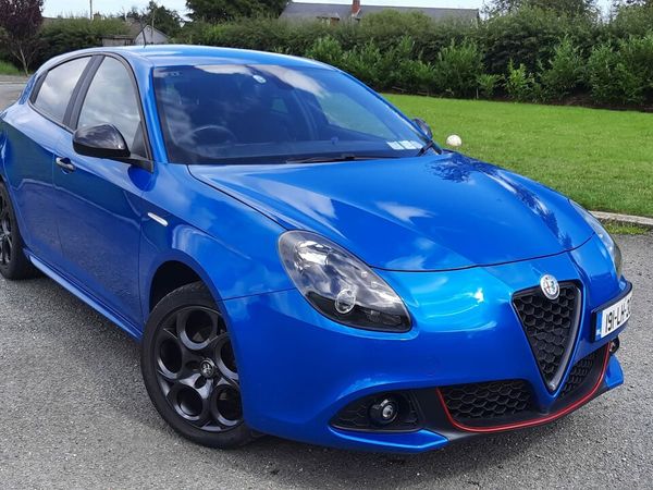 Alfa Romeo Giulietta Hatchback, Petrol, 2019, Blue