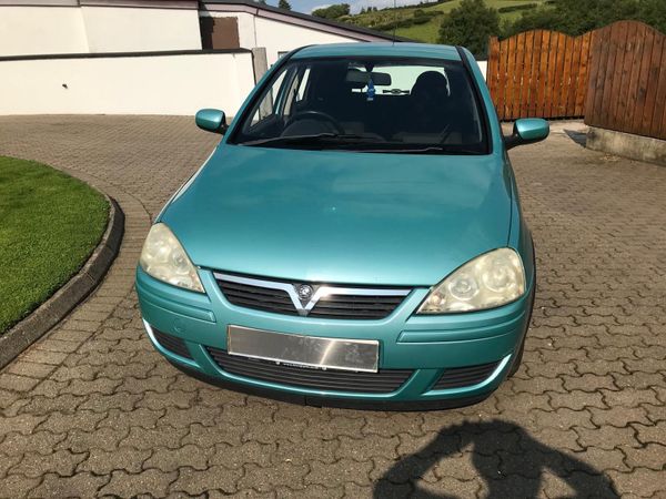 Vauxhall Corsa Hatchback, Petrol, 2004, Green