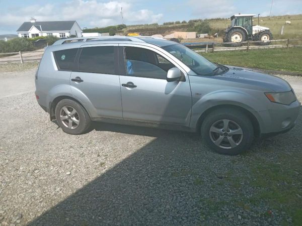 Mitsubishi Outlander SUV, Diesel, 2008, Silver