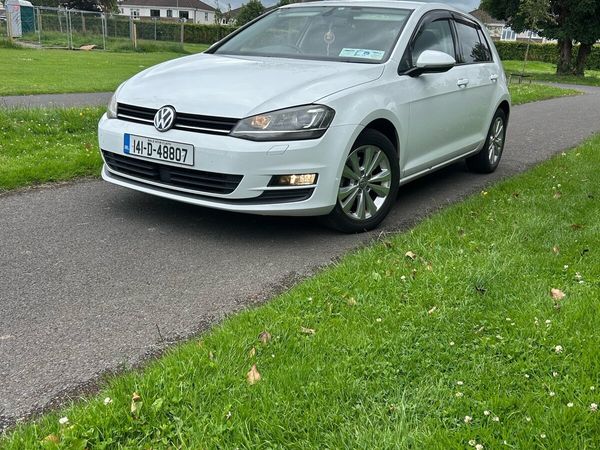 Volkswagen Golf Hatchback, Petrol, 2014, White