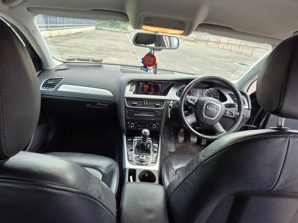 Audi A4 Saloon, Diesel, 2011, Black
