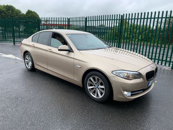 BMW 5-Series Saloon, Diesel, 2011, Gold