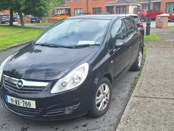 Opel Corsa Hatchback, Petrol, 2011, Black