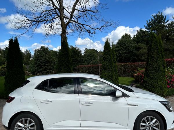 Renault Megane Hatchback, Diesel, 2018, White
