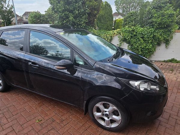 Ford Fiesta Hatchback, Petrol, 2011, Black