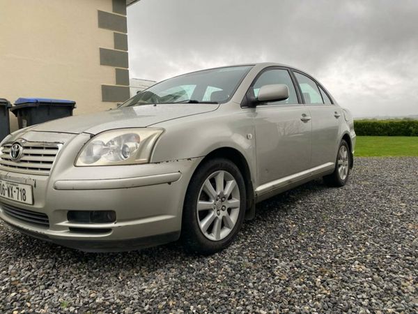 Toyota Avensis Saloon, Petrol, 2006, Silver