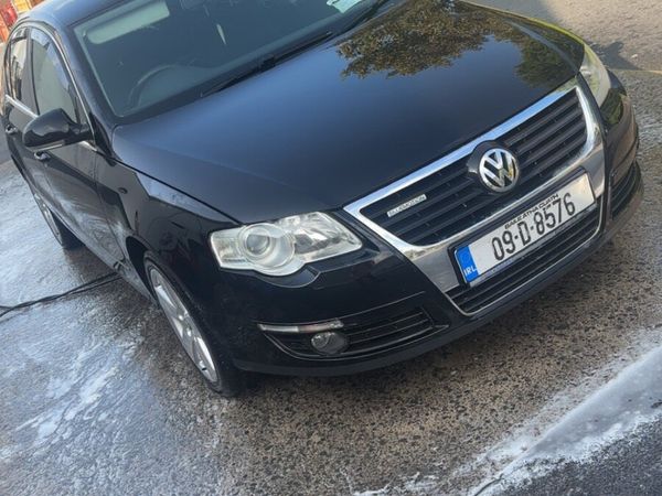 Volkswagen Passat Saloon, Diesel, 2009, Black