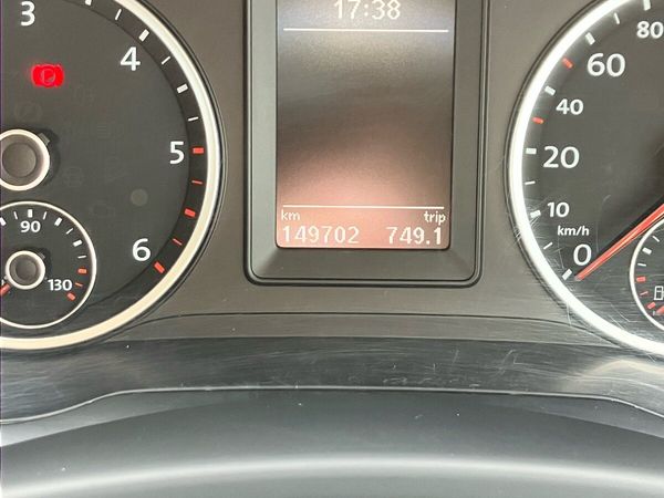 Volkswagen Tiguan SUV, Diesel, 2013, Red