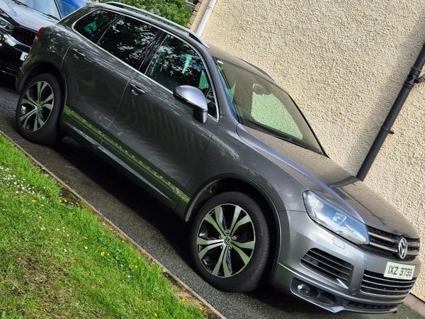 Volkswagen Touareg SUV, Diesel, 2013, Grey