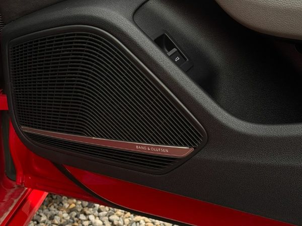 Audi A4 Saloon, Diesel, 2015, Red