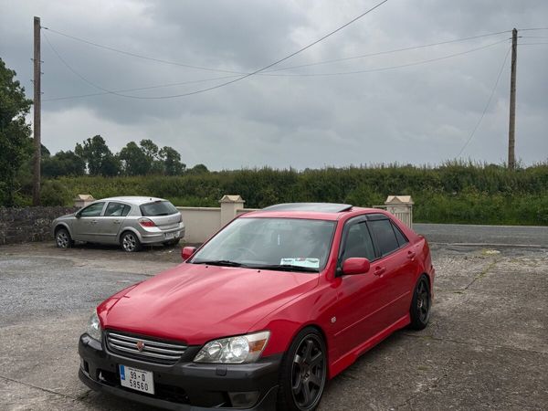 Lexus IS Saloon, Petrol, 1999, Red