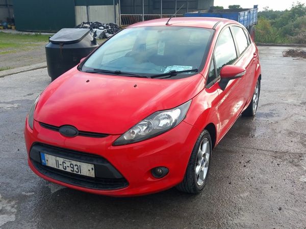 Ford Fiesta Hatchback, Petrol, 2011, Red