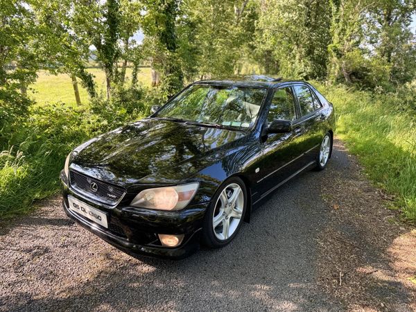 Lexus IS Saloon, Petrol, 2005, Black