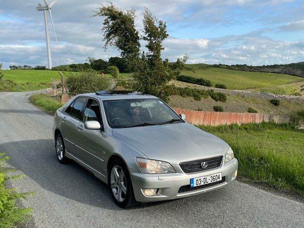 Lexus IS Saloon, Petrol, 2003, Silver
