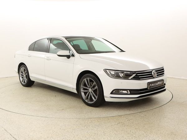 Volkswagen Passat Saloon, Diesel, 2017, White