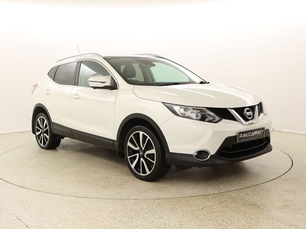Nissan Qashqai SUV, Diesel, 2016, White