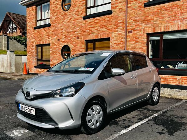 Toyota Vitz Hatchback, Petrol, 2017, Silver