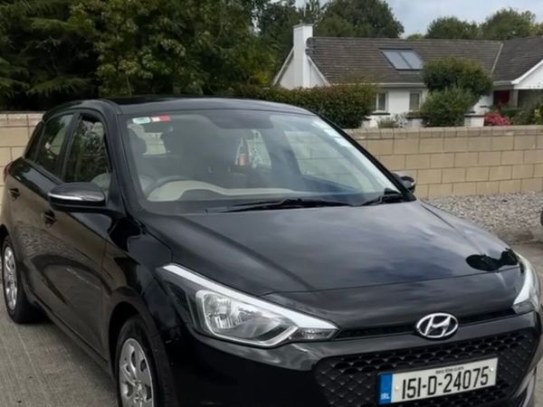 Hyundai i20 Hatchback, Petrol, 2015, Black