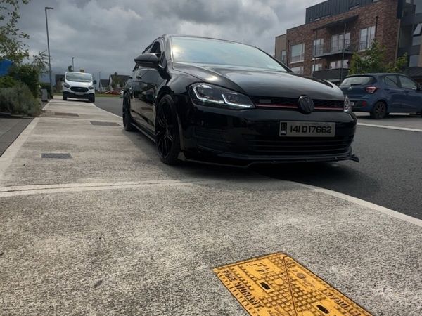 Volkswagen Golf Estate, Diesel, 2014, Black