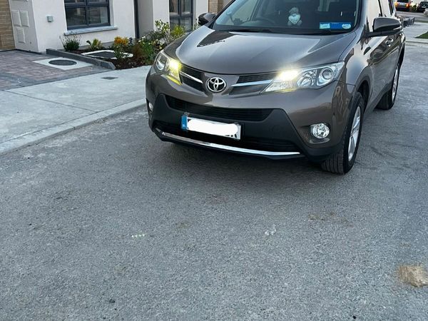 Toyota RAV4 SUV, Diesel, 2015, Bronze