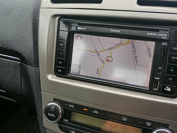 Toyota Avensis Saloon, Diesel, 2011, Grey