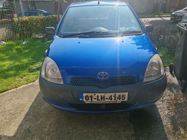 Toyota Yaris Hatchback, Petrol, 2001, Blue