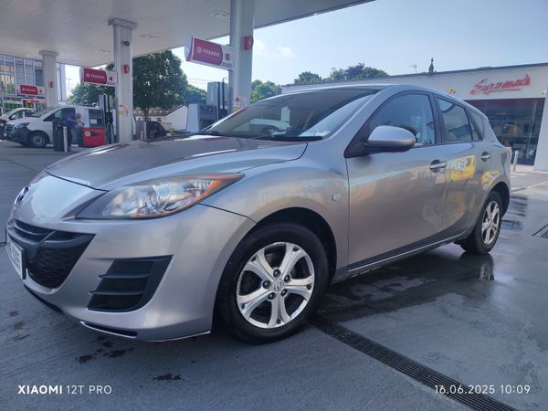 Mazda Mazda3 Hatchback, Diesel, 2010, Grey