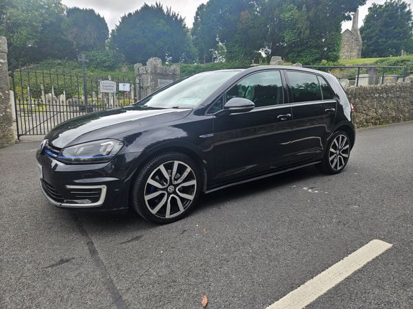 Volkswagen Golf Hatchback, Petrol Plug-in Hybrid, 2016, Black