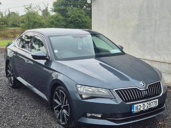 Skoda Superb Hatchback, Diesel, 2016, Grey