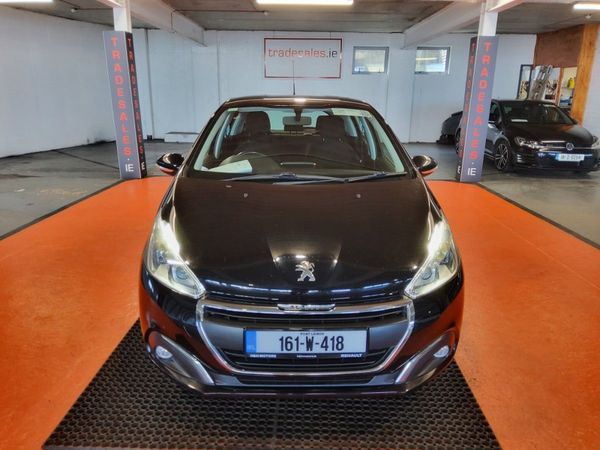Peugeot 208 Hatchback, Petrol, 2016, Black