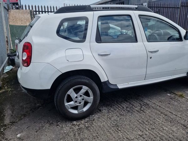 Dacia Duster SUV, Diesel, 2014, White